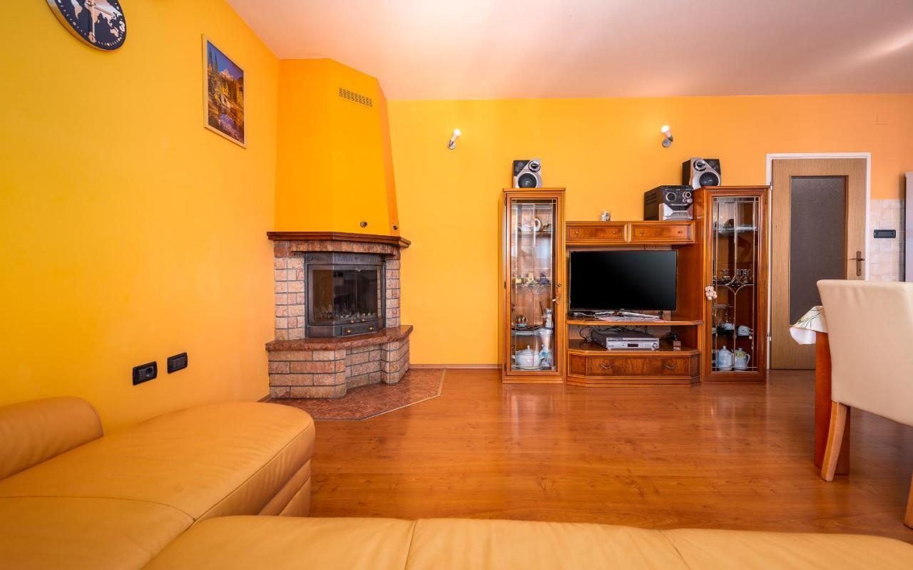 Villa Semy Пазин Экстерьер фото