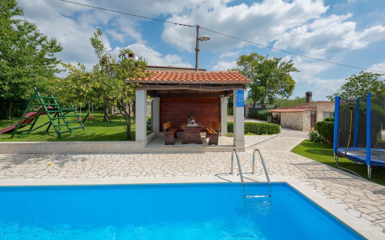 Villa Semy Пазин Экстерьер фото