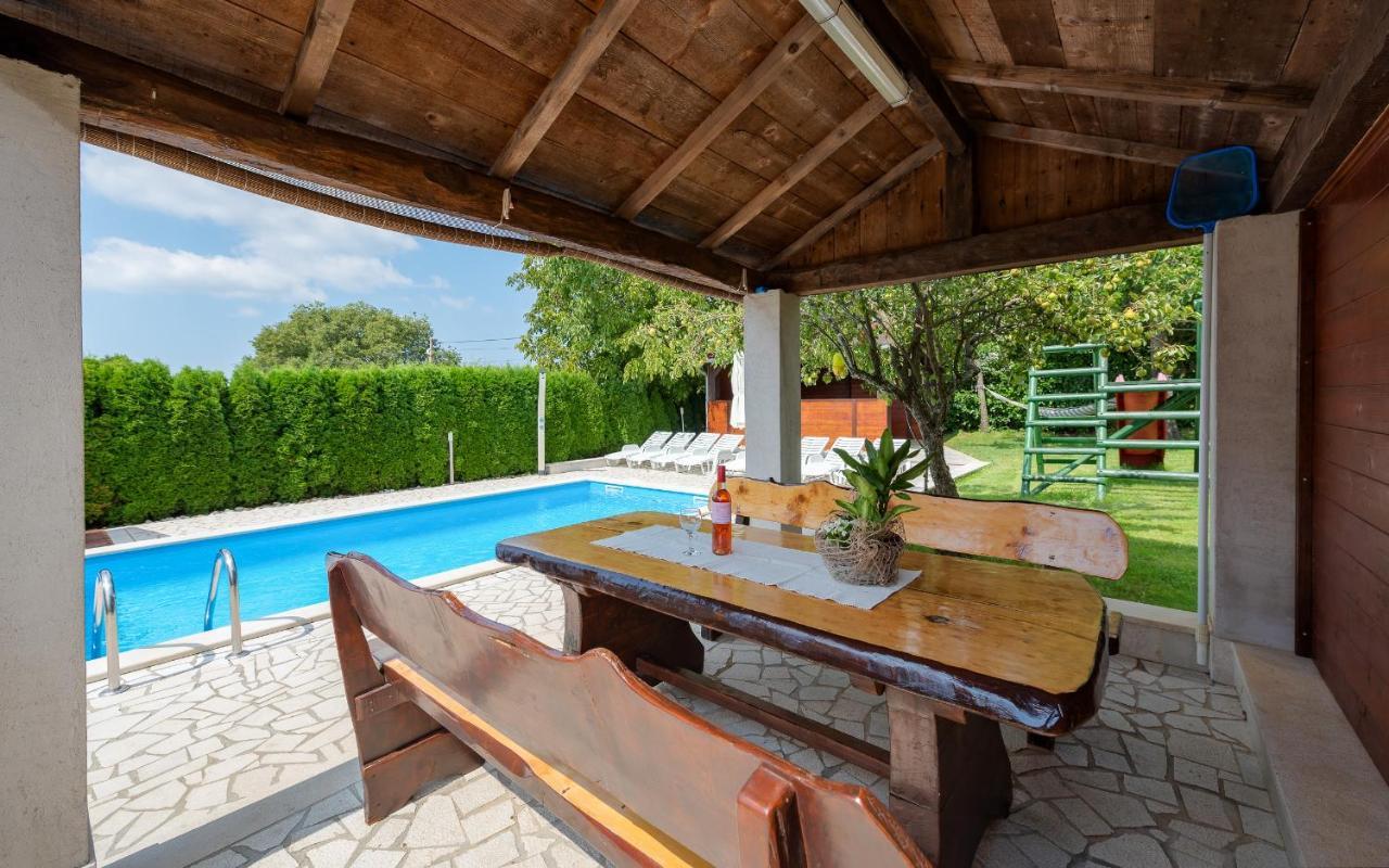 Villa Semy Пазин Экстерьер фото
