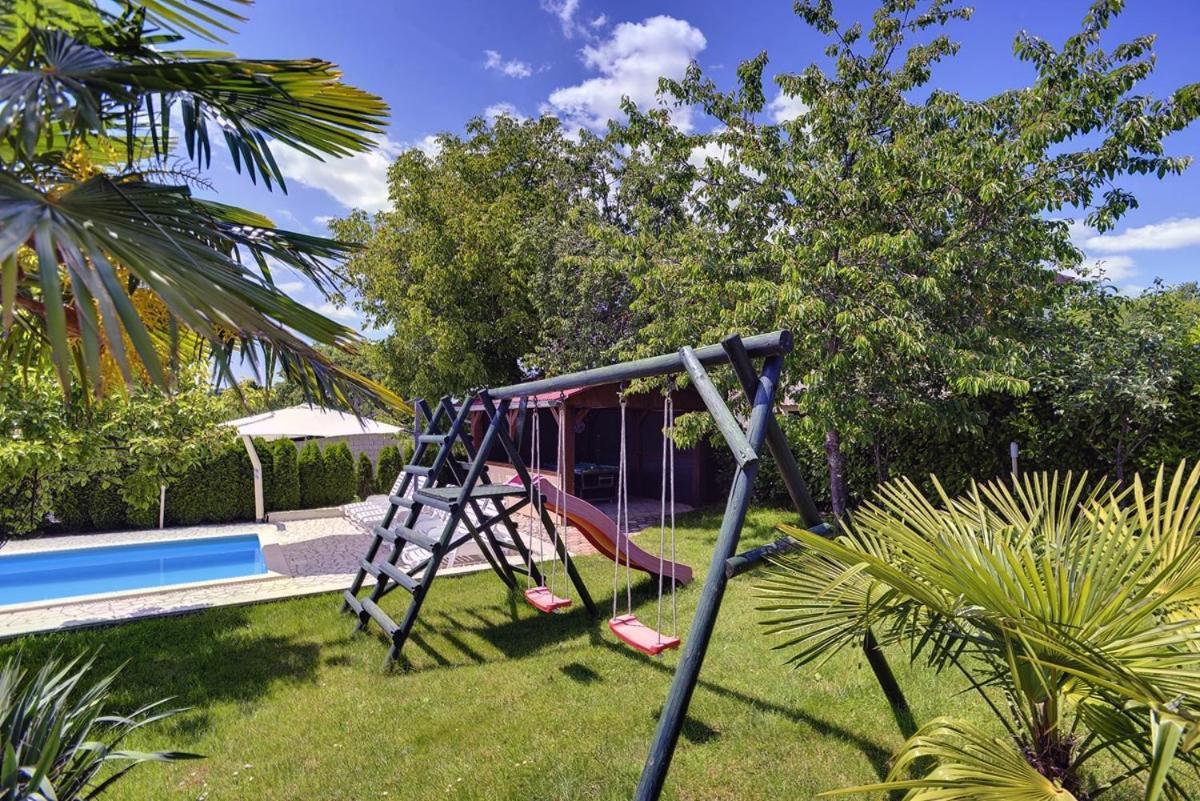 Villa Semy Пазин Экстерьер фото