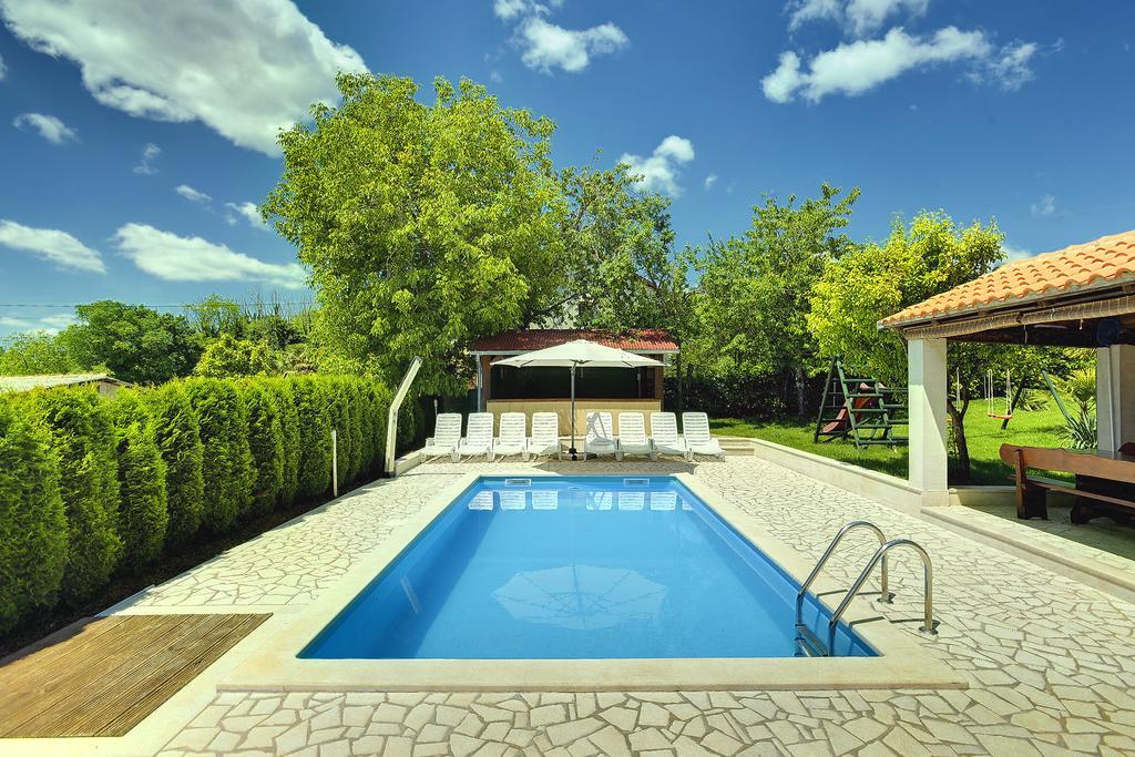 Villa Semy Пазин Экстерьер фото