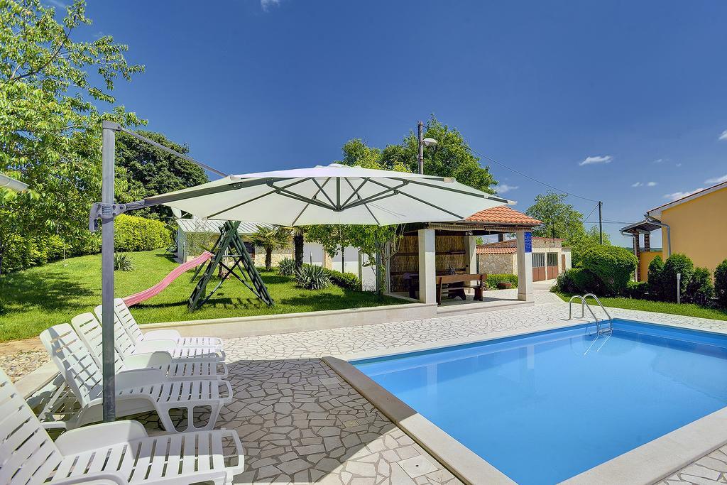 Villa Semy Пазин Экстерьер фото